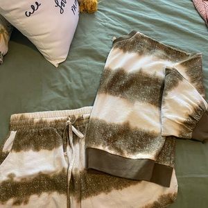 Zenana lounge set: long sleeve shirt and shorts